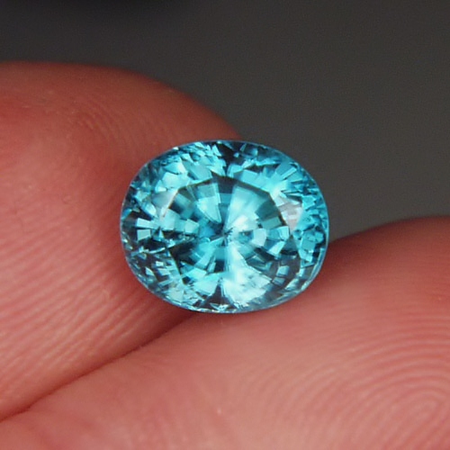 Special Color and Quality Blue Zircon Cambodia 5.21 ct  Litnon.com