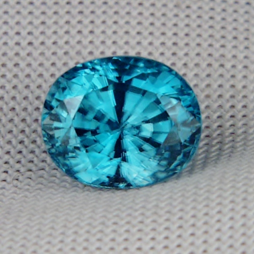 Special Color and Quality Blue Zircon Cambodia 5.21 ct  Litnon.com