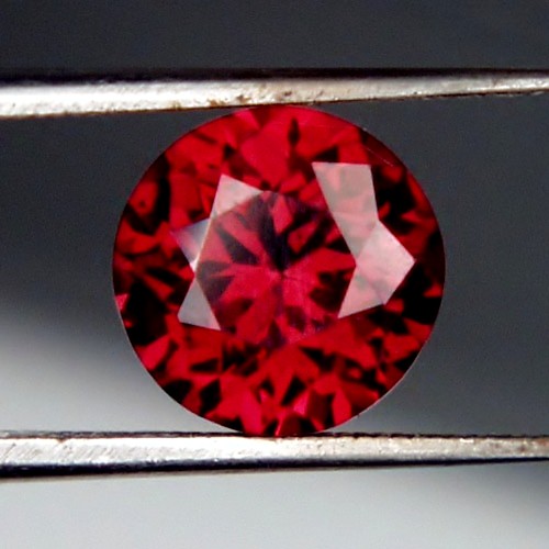 Top Cut Fine Color Rhodolite Garnet Tanzania  Litnon.com