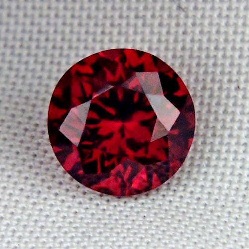 Top Cut Fine Color Rhodolite Garnet Tanzania  Litnon.com