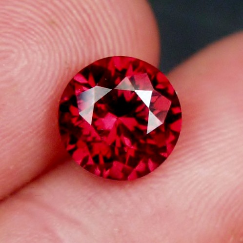 Top Cut Fine Color Rhodolite Garnet Tanzania  Litnon.com