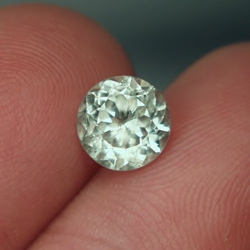 Brilliant Unheated ~ Untreated Light Green Montana Sapphire 2.42 ct  Litnon.com
