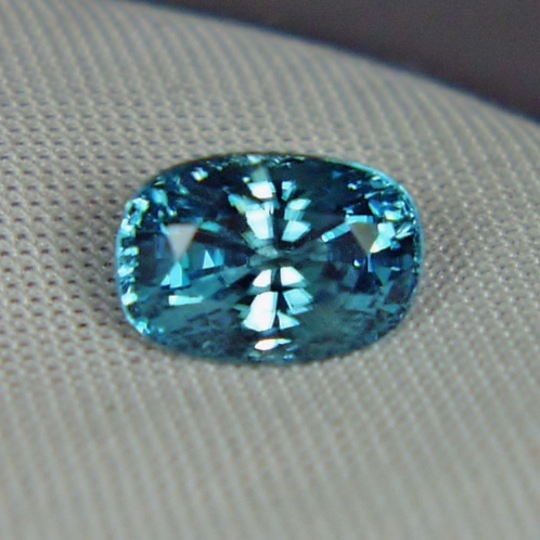 Special Color and Quality Blue Zircon Cambodia 5.84ct  Litnon.com