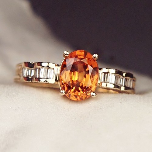 Quality 14 kt Mandarin Garnet Diamond Ring  Litnon.com