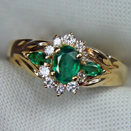 Fine Color Emerald Diamond 14 kt Ring  Litnon.com