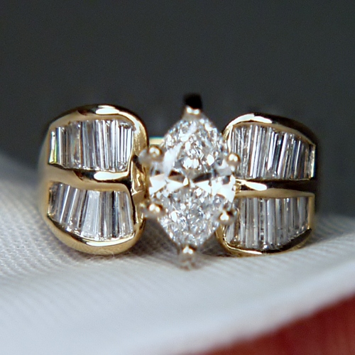 Quality Diamonds Estate 14 kt Diamond Ring  Litnon.com
