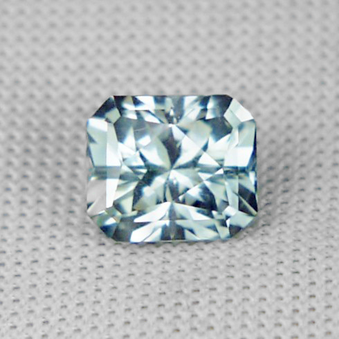Unheated Light Blue Green Montana Sapphire 2.66ct  Litnon.com