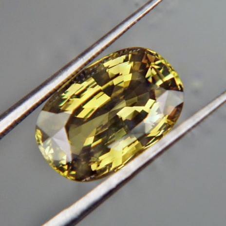 Big and Clean Yellow Green Chrysoberyl Brazil 7.18 ct  Litnon.com