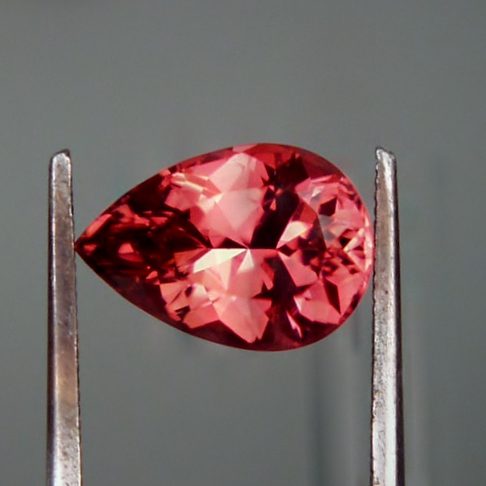 Color Hot Red Pink Rubelite Tourmaline Brazil 2.20ct  Litnon.com