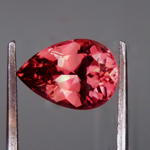 Color Hot Red Pink Rubelite Tourmaline Brazil 2.20ct  Litnon.com