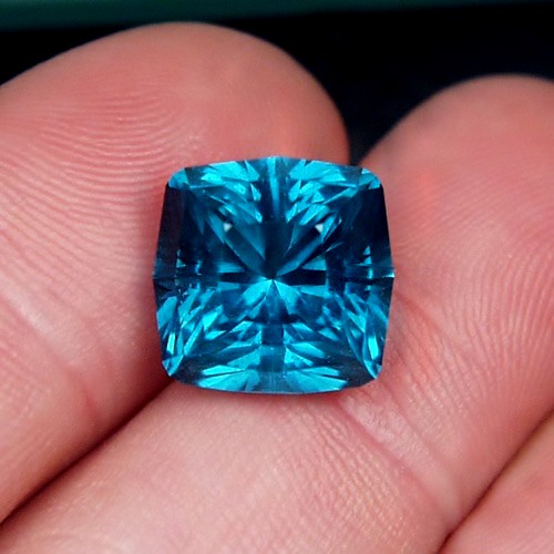 Rare Huge Deep Blue Apatite Brazil 11.71 ct  Litnon.com