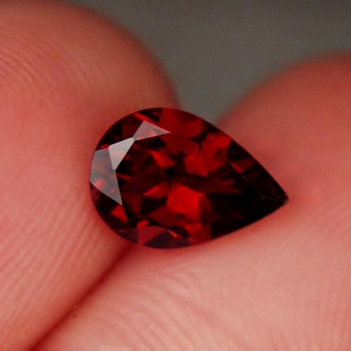 Rare and Huge Arizona Chrome Pyrope Ant Hill Garnet 2.17 ct  Litnon.com