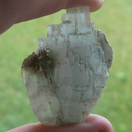 Blue Terminated Aquamarine Beryl Crystal Pakistan  Litnon.com