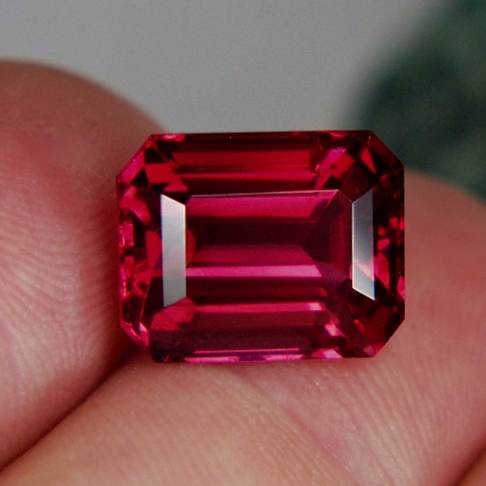 Fine Cut and Color Special Quality Rubelite Tourmaline 9.43 ct  Litnon.com