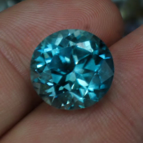 Huge Gem Blue Natural Zircon Cambodia 12.18ct  Litnon.com