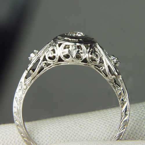 Antique 18kt White Gold Old Mine Cut Diamond Ring  Litnon.com