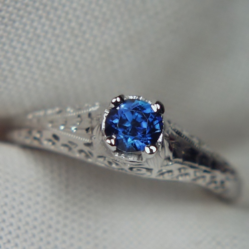 Antique 14kt Filigree White Gold Sapphire Ring  Litnon.com