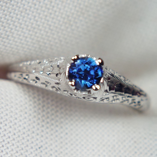 Antique 14kt Filigree White Gold Sapphire Ring  Litnon.com