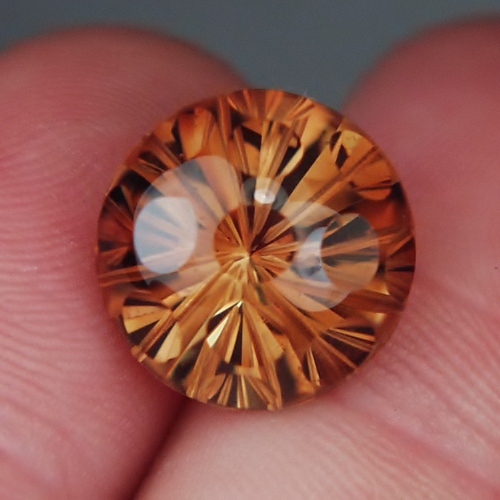 Color and Fine Cutting Bright Sherry Topaz Brazil 14.58 ct  Litnon.com