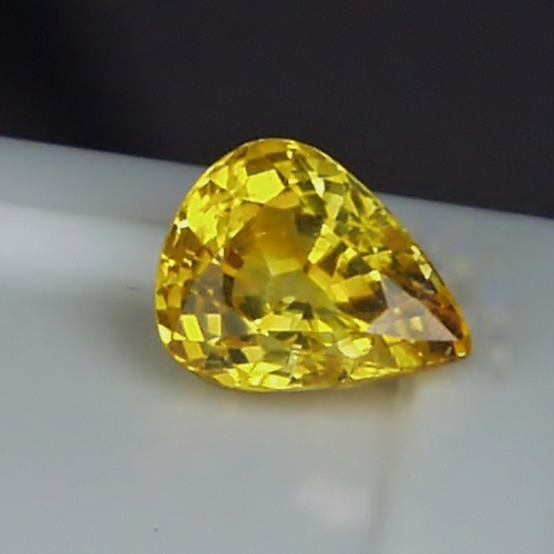 Fine Color Rich Golden Yellow Sapphire Sri Lanka 1.58 ct  Litnon.com