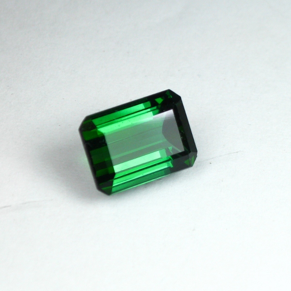 Bright and Clean Old Stock Fine Green Tourmaline Brazil 4.30 ct  Litnon.com