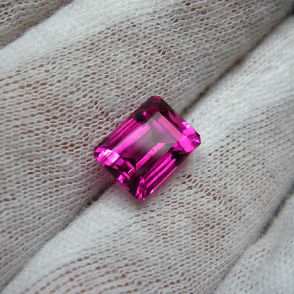 Shocking Pink Old Stock Brazil Tourmaline 4.45 ct  Litnon.com