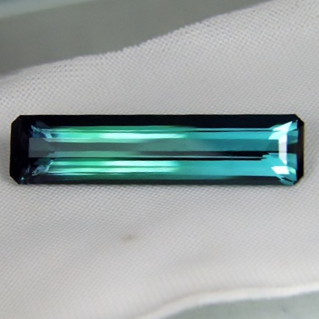 Museum Tri Color Afghanistan Tourmaline 19.48 ct  Litnon.com