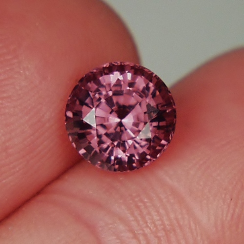 Quality Color Shift Natural Spinel Sri Lanka 3.20 ct  Litnon.com