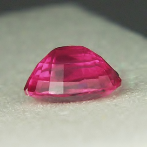 Special Quality Hot Pink Natural Bumese Spinel 1.69ct  Litnon.com