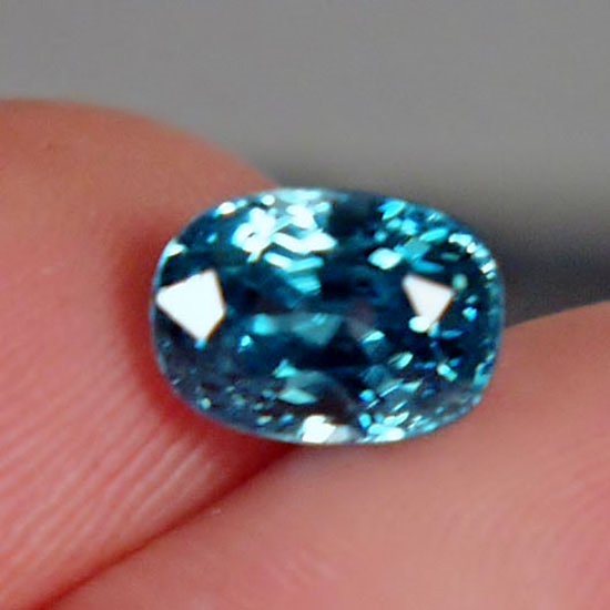 Special Color and Quality Blue Zircon Cambodia 4.97 ct  Litnon.com