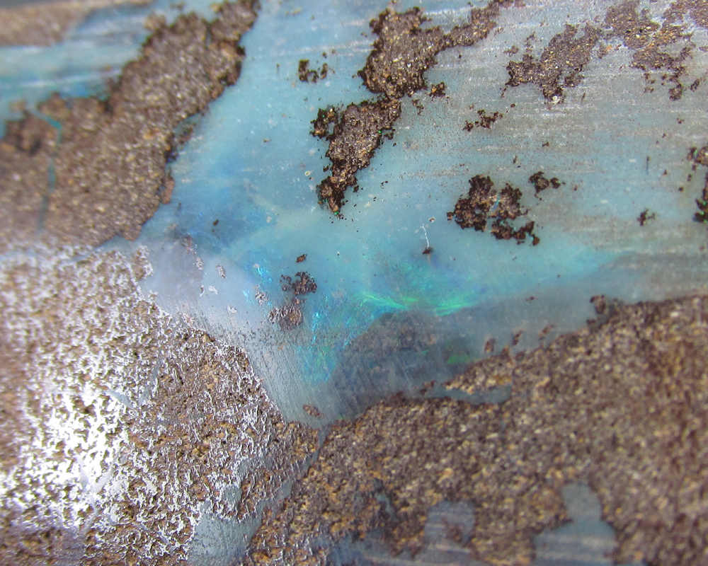  Big Queensland Boulder Opal Specimen - Rough 200 grams  Litnon.com