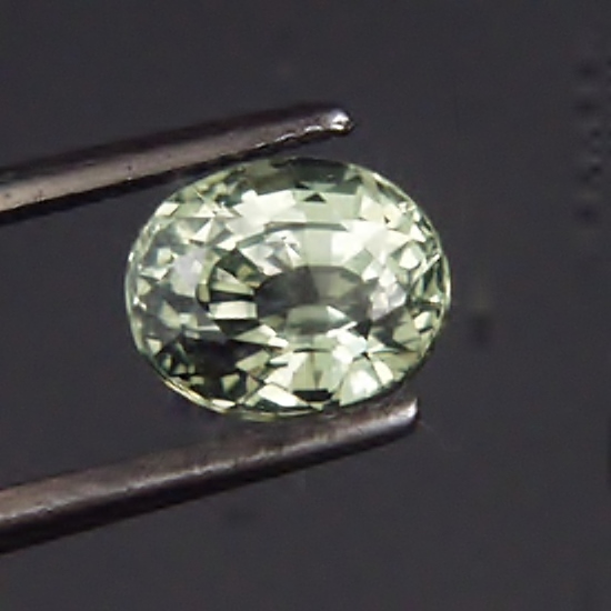 Bright Natural Mint Green Sapphire Tanzania 1.25 ct  Litnon.com