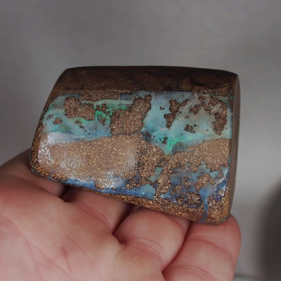  Big Queensland Boulder Opal Specimen - Rough 200 grams  Litnon.com