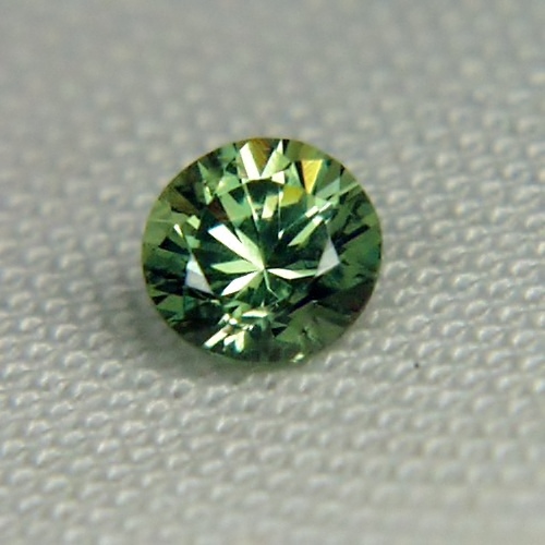 Bright and Pretty Natural Demantoid Garnet Namibia  Litnon.com