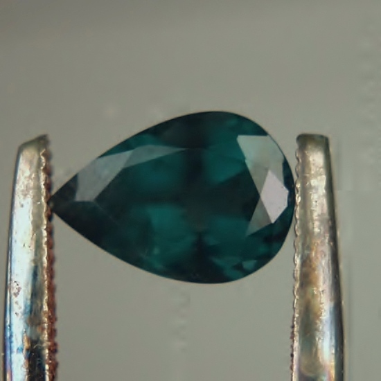 Deep Green Andesine Feldspar Gemstone 3.94 ct  Litnon.com