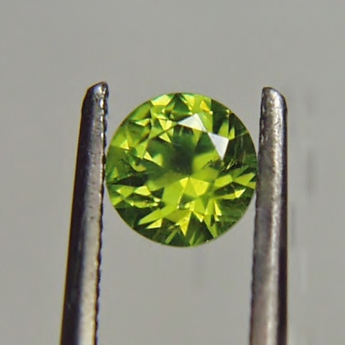 Brilliant Quality Natural Russian Demantoid Garnet  Litnon.com