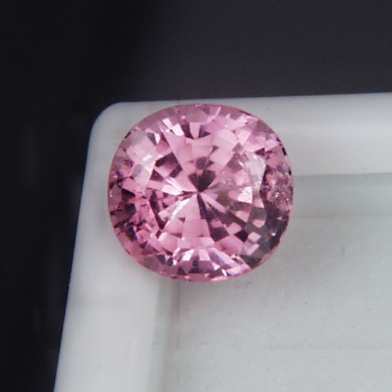  Bright Natural Lavendar Pink Namya Spinel 1.50ct  Litnon.com