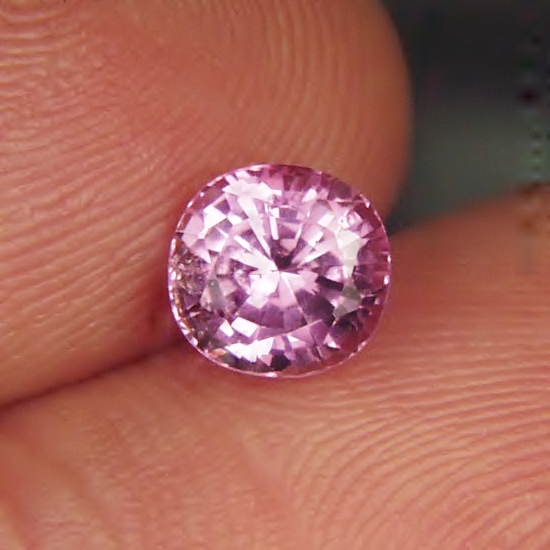  Bright Natural Lavendar Pink Namya Spinel 1.50ct  Litnon.com