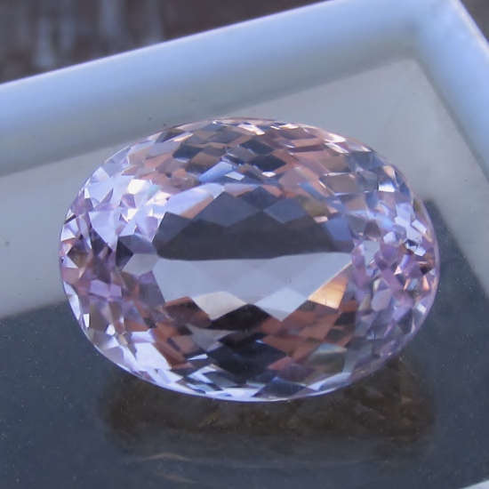 Bright and Clean Light Pink Brazil Kunzite 16.06 ct  Litnon.com