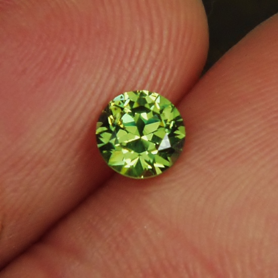 Brilliant and Top Cut Natural Russian Demantoid Garnet GL Litnon.com