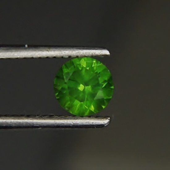 Rare Gem Chrome Green Russian Demantoid Garnet  Litnon.com