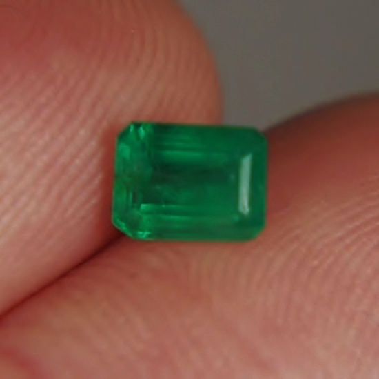 Rich and Superb Color Natural Emerald Brazil  Litnon.com