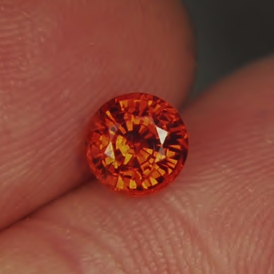 Lots of Fire Bright and Pretty Spessartite Garnet Namibia 1.28 ct  Litnon.com