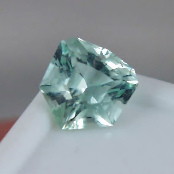 USA Cut Sea Foam Green Tourmaline Afghanistan 1.80 ct  Litnon.com