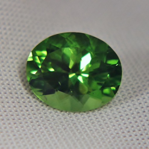 Rich Color and Big Natural Arizona Peridot 5.49ct  Litnon.com