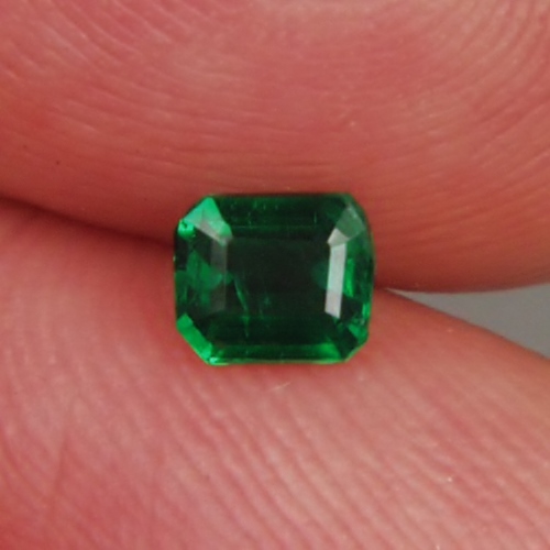 Intense Color Natural Zambian Emerald  Litnon.com