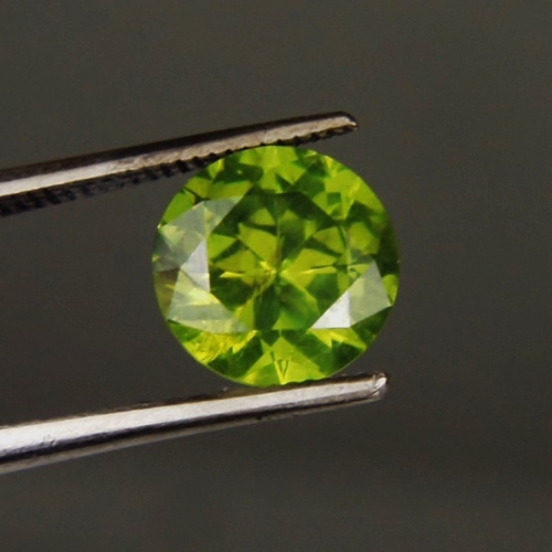 Huge and Rare Natural Russian Demantoid Garnet 1.53 ct  Litnon.com