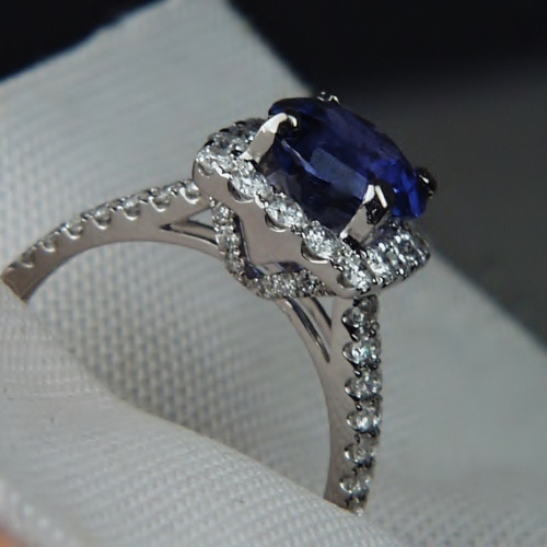 Beautiful 14 kt W/G Ceylon Sapphire 2.50 ct and Diamond Ring GLI  Litnon.com