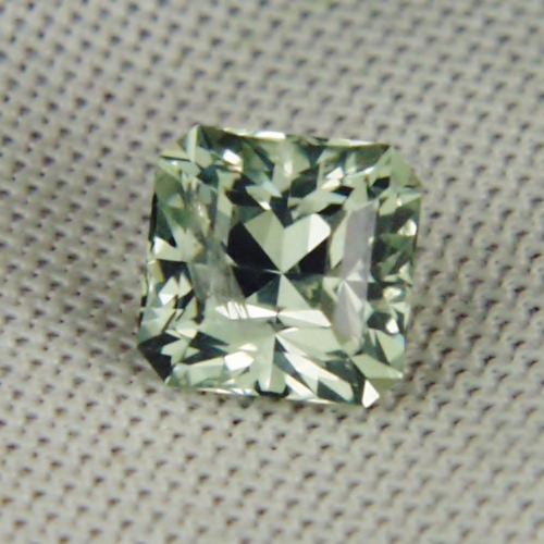 Unheated Fine Cutting Light Mint Green Montana Sapphire 1.44ct  Litnon.com