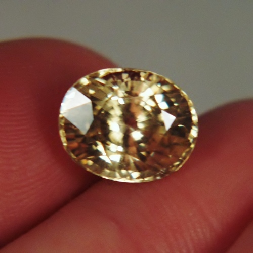 Huge and Brilliant Natural Unheated Yellow Zircon Sri Lanka 9.85ct  Litnon.com
